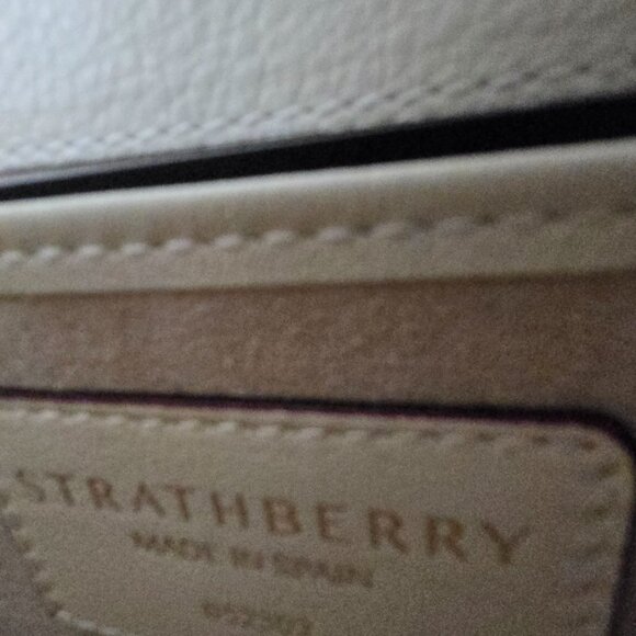 Strathberry Mini Crescent Oat/Vanilla - Picture 10 of 14